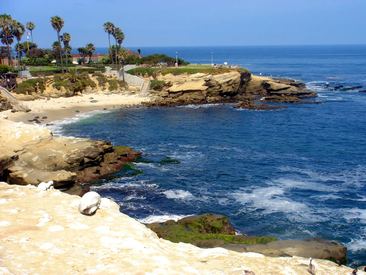 Vacation Rental Success on Long Island: Smart Strategies for Simplifying Management